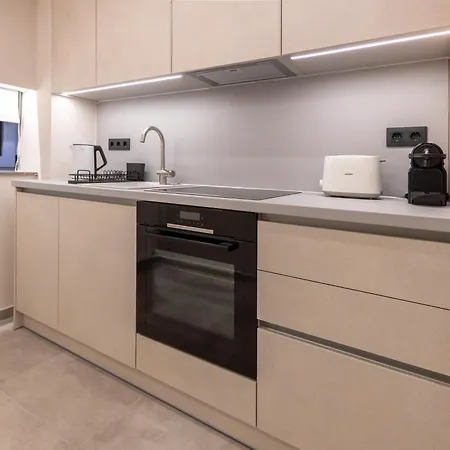 דירה Phaedrus Living Luxury Residences Beige